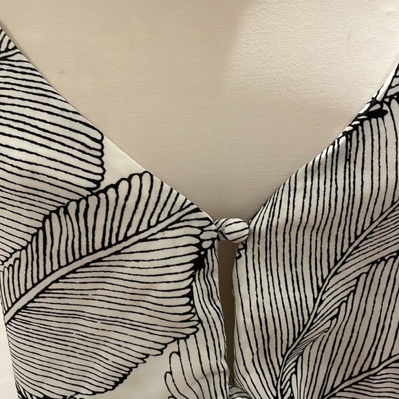 (2/$20) NWT Sienna Sky B+W Camisole L - Picture 5 of 9